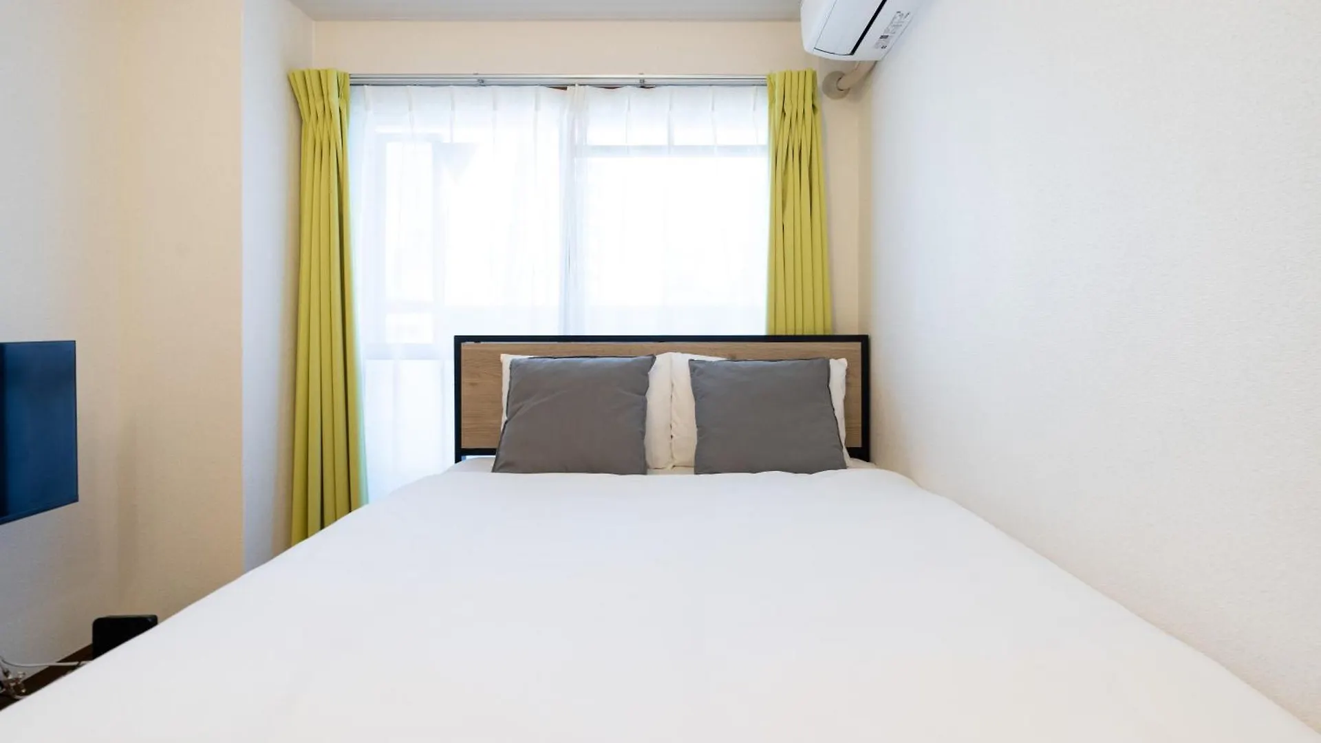 Verono Shinsaibashi East Osaka Daire